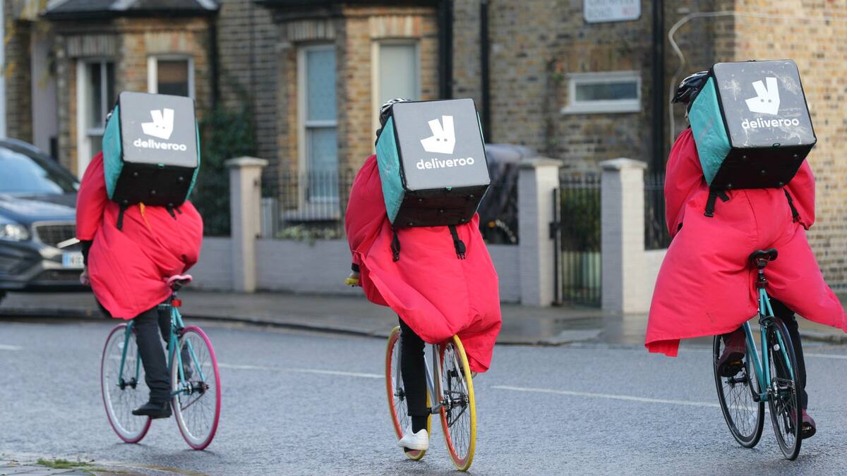 Amazon investiert in Lieferdienst Deliveroo Handelszeitung