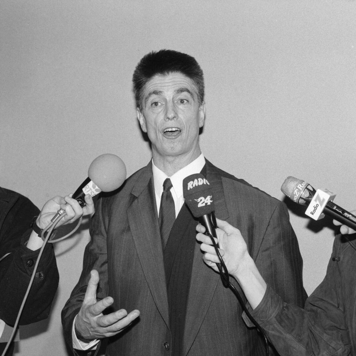 So wollten CIA und BND die Iran-Geisel Hans Bühler kaltstellen |  Handelszeitung