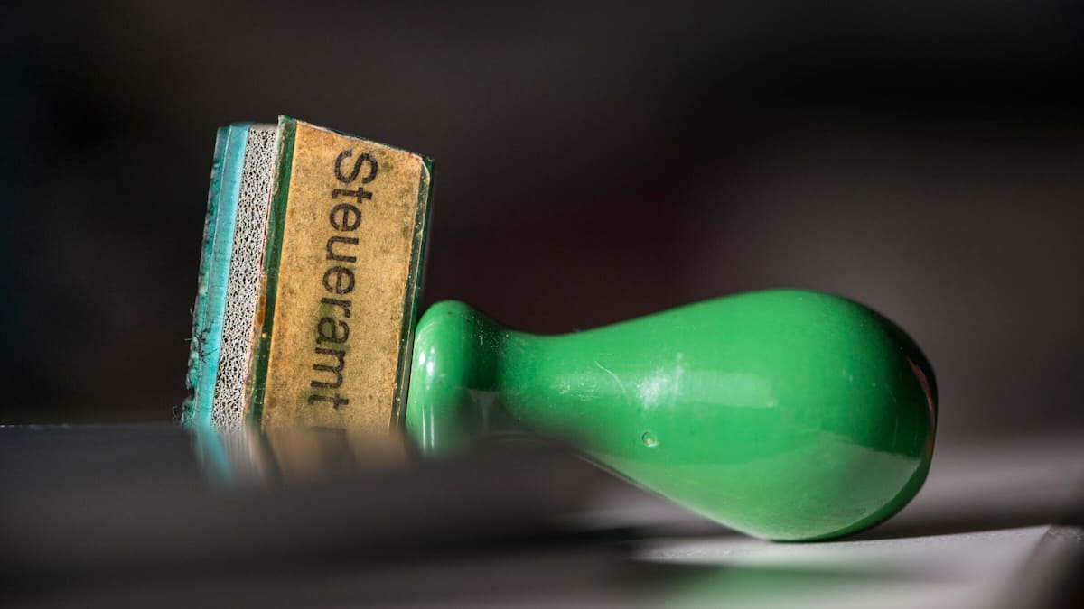 Steuern vorzeitig begleichen – diese Kantone zahlen noch Zinsen