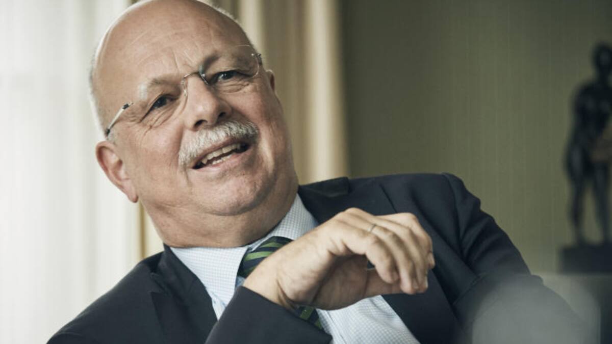 Interview mit Private Client BankVRPräsident Konrad Hummler