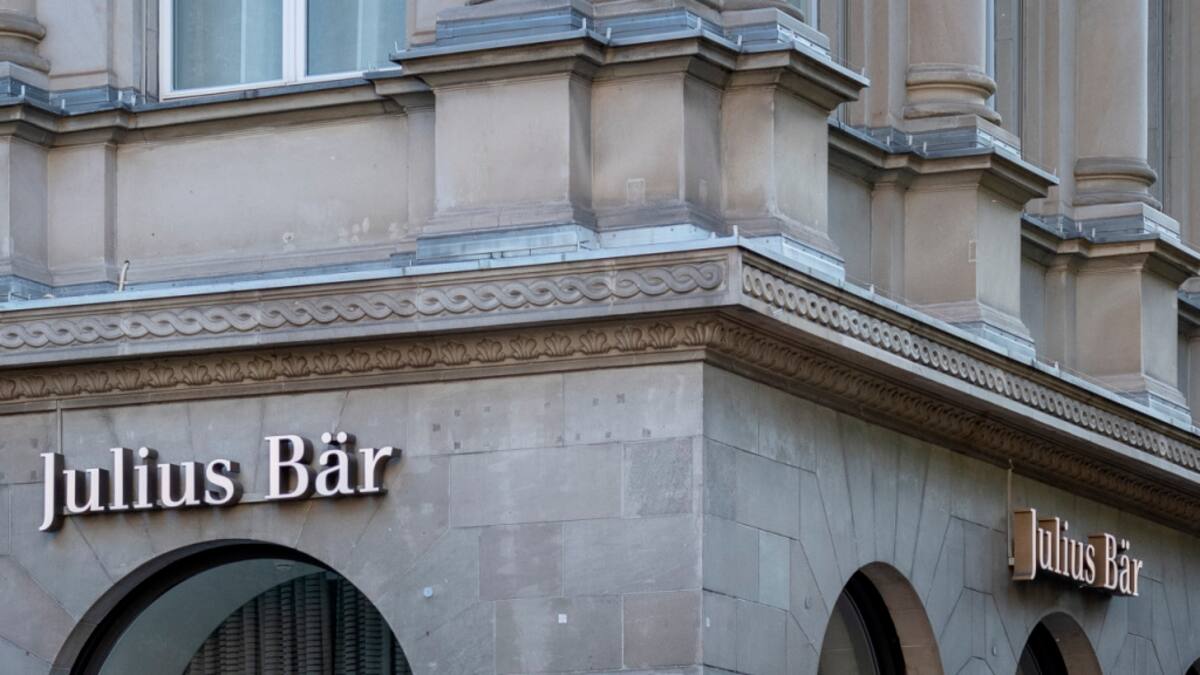 Julius-B-r-leidet-unter-Abschreiber-auf-Krediten