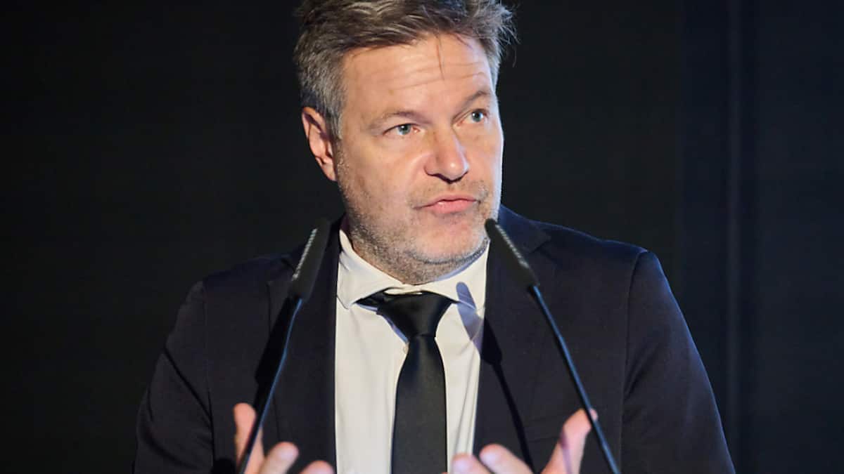 Russische Trolle legen deutschen Wirtschaftsminister herein