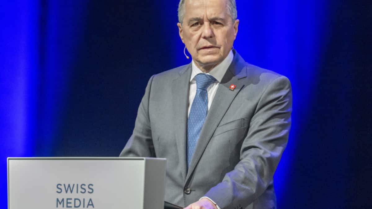 Cassis sorgt sich um die Demokratie