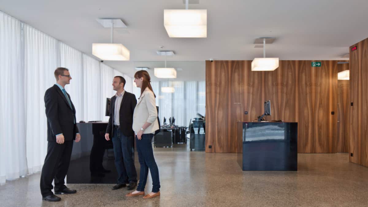 Schweizer Banken: Kundschaft lobt Sicherheit, kritisiert Zinsen