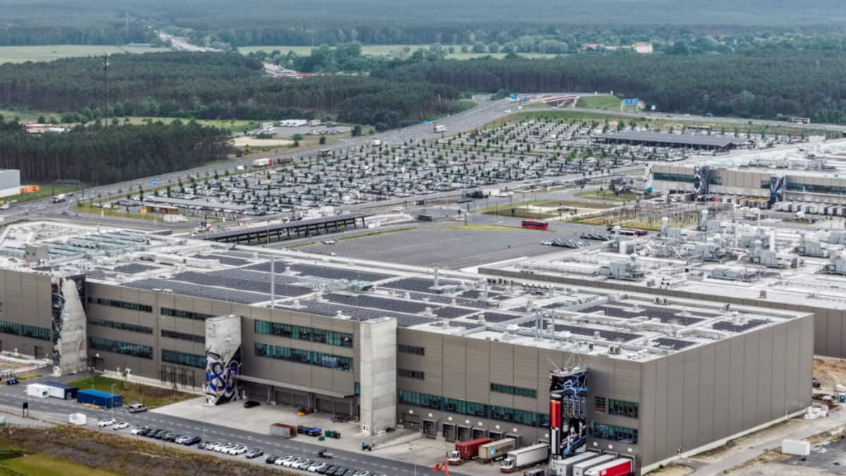 Tesla rechnet mit Produktionssteigerung in deutschem Werk