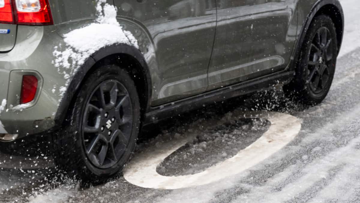 Zahlreiche Menschen verunfallen wegen Wintereinbruch in der Schweiz