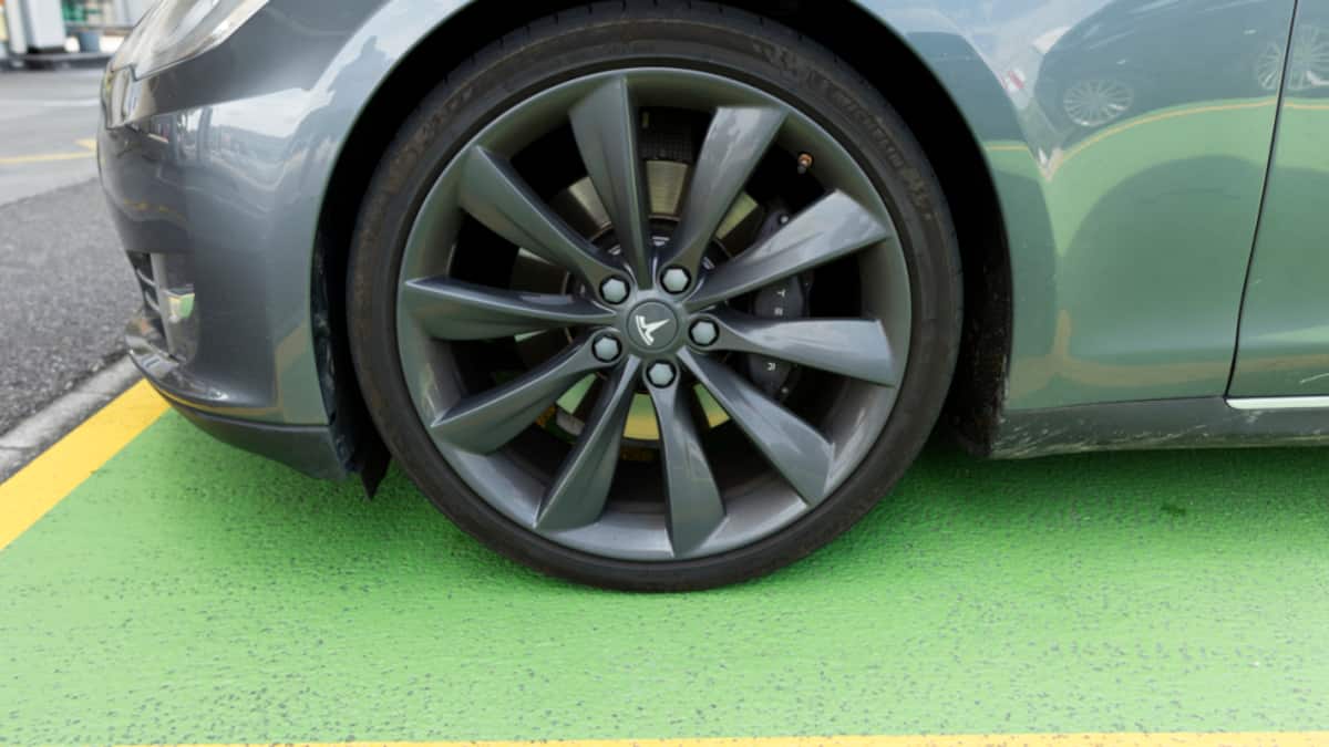 Tesla stellt Produktion der Modelle S und X ein