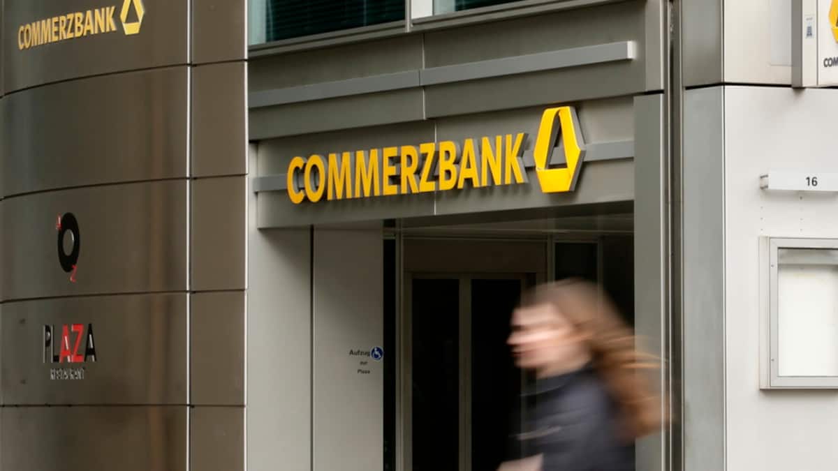 Commerzbank verdient mehr als erwartet - höhere Dividende