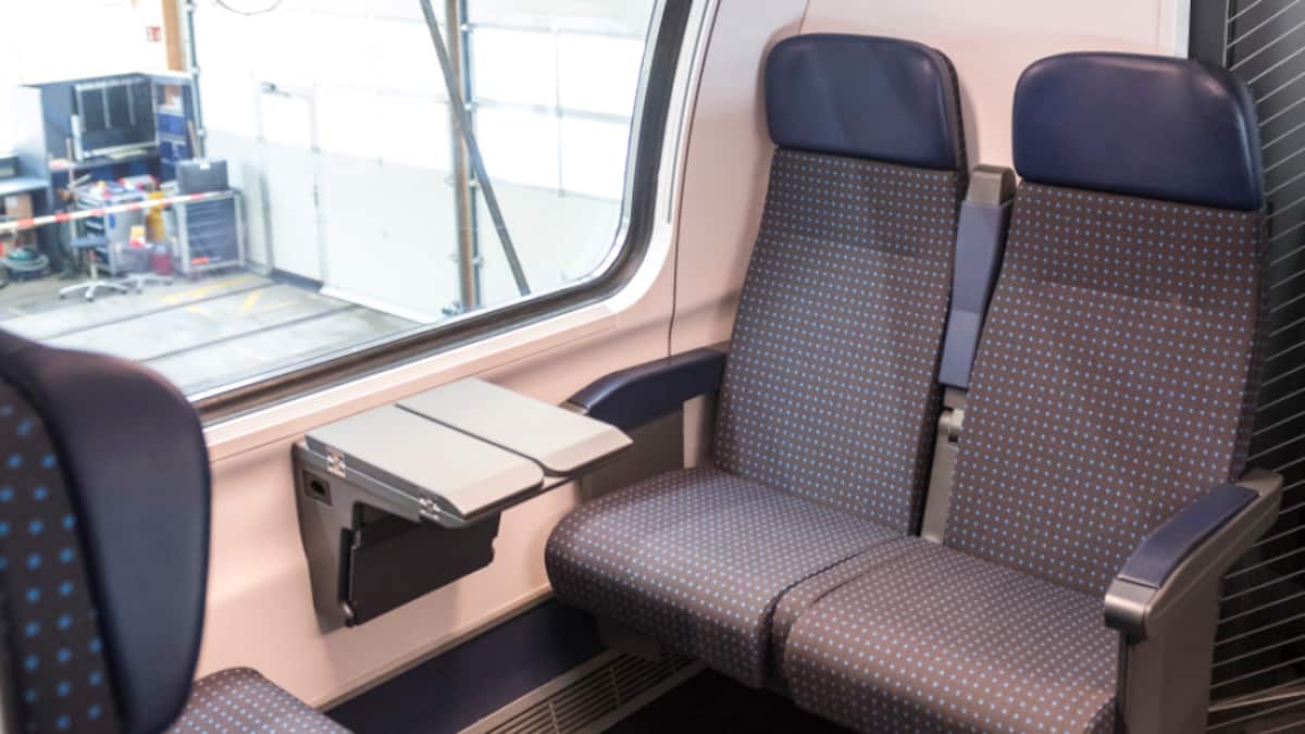 SBB sparen und entfernen Abfallkübel bei den Sitzplätzen