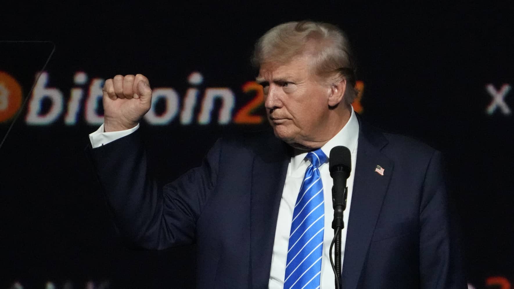 Donald Trump mittendrin: Wilde Preisspekulationen um Kryptowährung – stürzt  Bitcoin jetzt ab? | Handelszeitung