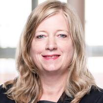 Sabine Betz, Leiterin des Versicherungssektors bei EY Schweiz