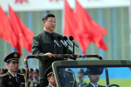 Xi Jinping bei einer Militärparade: Chinas Machthaber will sich für eine dritte Amtszeit von fünf Jahren wählen lassen.