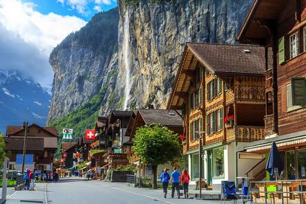 Lauterbrunnen ist bei Touristen beliebt: Die Gemeinde plant nun eine Gebühr für Touristen einzuführen.