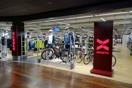 Anton Geisser 25.03.2024 LU SportX Filiale *** Anton Geisser 25 03 2024 LU SportX branch