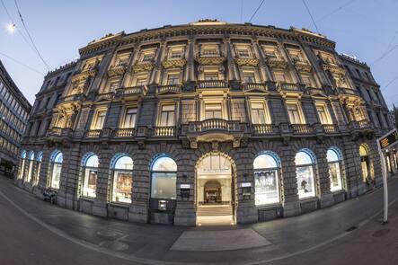 Paradeplatz, Credit Suisse, Zuerich, Schweiz, *** Paradeplatz Credit Suisse Zuerich Switzerland