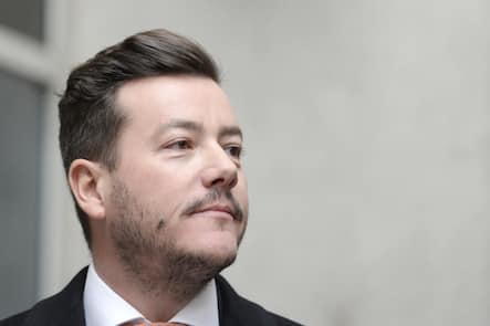 Der Baulöwe konnte viele gutbetuchte Privatleute für sein Immobilienreich gewinnen – doch nun geht ihm die Luft aus.