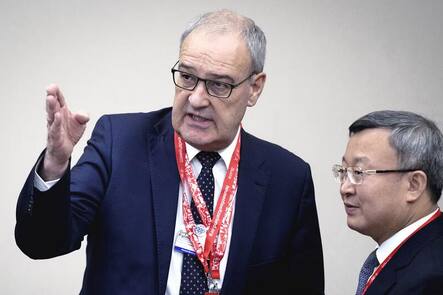 Wirtschaftsminister Guy Parmelin und der stellvertretende chinesische Handelsminister Wang Shouwen im Januar 2023 in Davos.