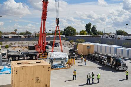 Aufbauarbeiten von Meyer Burger am neuen Standort in Goodyear, Arizona.