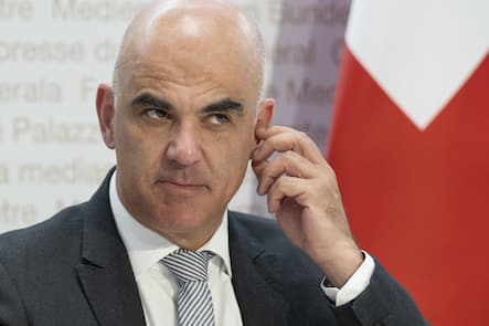 Bundespraesident Alain Berset spricht an einer Medienkonferenz zu der Erhoehung der Krankenkassenpraemien 2024, am Dienstag, 26. September 2023, in Bern.