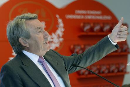 VR-Präsident Ernst Tanner dürfte durch die Erhöhung der Dividende gut 400'000 Franken mehr bekommen.