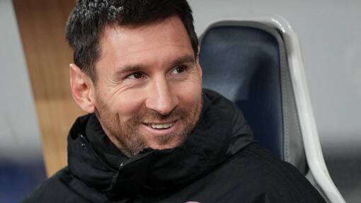 Lionel Messi bringt Verleger Michel Lamunière auf die Palme Auf der Bank: Lionel Messi spielte bei dem Freundschaftsspiel nicht mit – zum Unmut vieler.