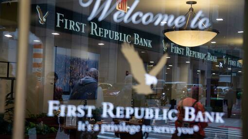 Shortseller verstärken den Druck auf US-Regionalbanken Der Untergang der First Republic Bank gleicht dem Ende der Credit Suisse ein paar Wochen davor.