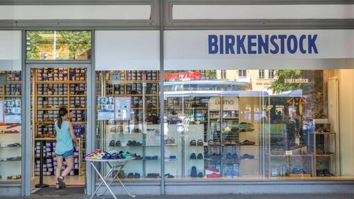 Besitzen Sie Birkenstock-Sandalen? Birkenstock, Schloßstraße, Steglitz-Zehlendorf, Berlin, Deutschland *** Birkenstock, Schloßstraße, Steglitz Zehlendorf, Berlin, Germany