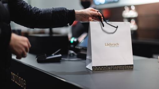 Kaufen Sie noch Schoggi bei Läderach? Läderach