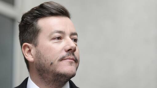 Wie René Benkos Immobilienimperium zerrinnt Der Baulöwe konnte viele gutbetuchte Privatleute für sein Immobilienreich gewinnen – doch nun geht ihm die Luft aus.