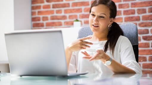 Intelligente Stimmungsanalyse im Office Online Video Conference Elearning Call