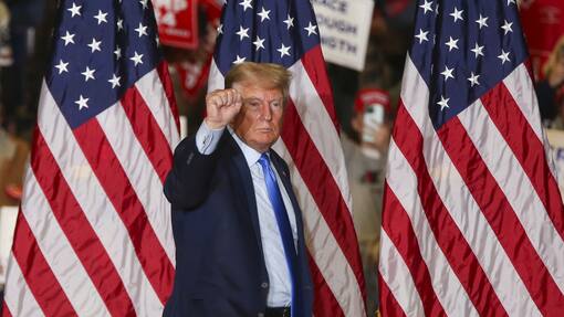 Wie die Deutsche Bank um Donald Trump buhlte Donald Trump will 2024 wieder zum Präsidenten gewählt werden.