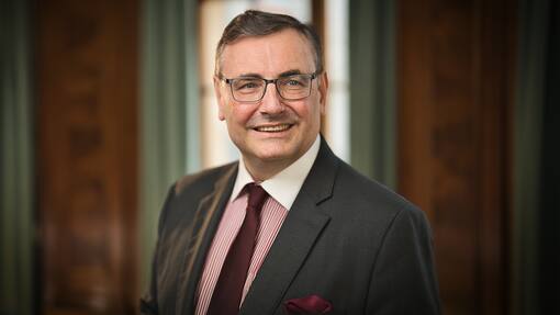 Der frühere Chef der Bank CIC ist noch nicht ganz weg Abgesetzer Chef der Bank CIC: Thomas Müller