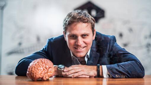 Vom Bergbunker in die Arztpraxis <p>«Alle sollen wissen: Wenn es wichtig ist, gehen wir auf Schweizer Software»: Unternehmer Pascal Kaufmann.</p>