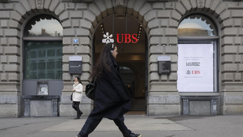 The logo of the Swiss bank UBS on the former main building of Credit Suisse on Paradeplatz in Zurich, on Friday, 17 January 2025. (KEYSTONE/Ennio Leanza)