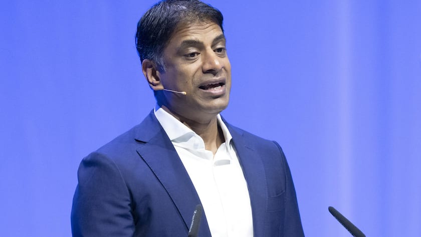 epa11946611 Novartis CEO Vas Narasimhan speaks during the annual general meeting of Swiss pharmaceutical corporation Novartis in Basel, Switzerland, 07 March 2025. EPA/URS FLUEELER