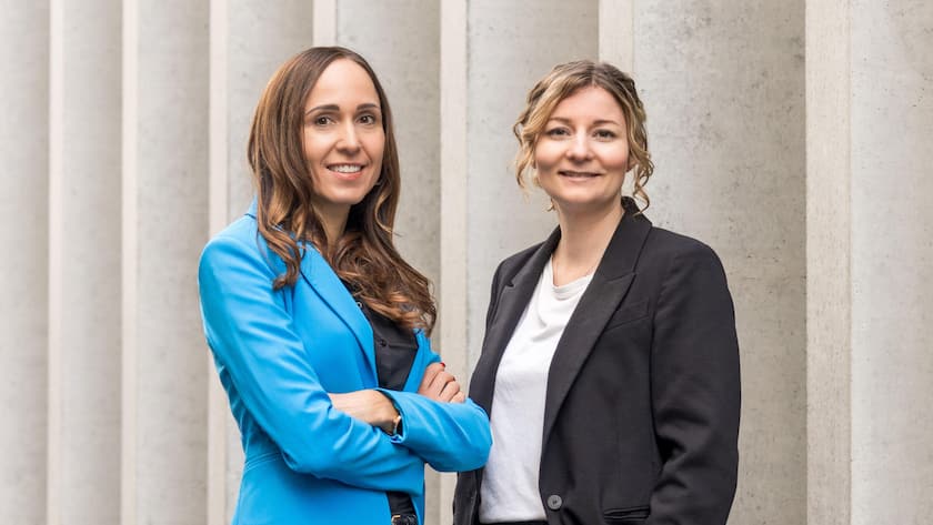 Chantal Jost (links) und Julia Hatt sind Nachhaltigkeit, Transparenz und mobile Einkaufserlebnisse wichtig.