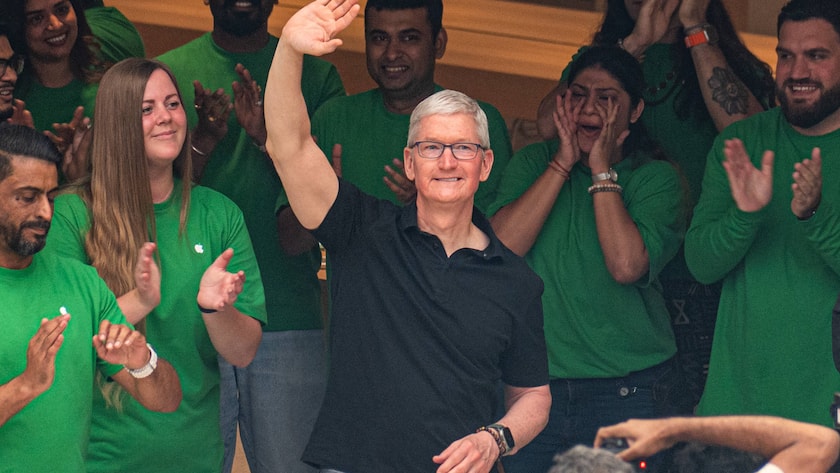 Apple-CEO Tim Cook in Indien: Die Wechselkurse waren für den Smartphone-Konzern ungünstig.