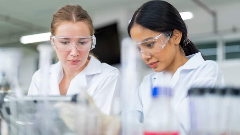 Von der Idee zur Innovation: Im Life-Sciences-Sektor entscheiden Forschung und Finanzierung über den Erfolg.