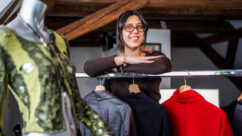 Die besten Secondhand-Städte der Deutschschweiz Luana Colagiorgio in ihrer Wohnung in Aarau