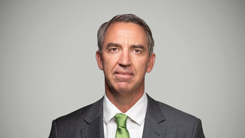 Till Reuter wird die Nachfolge von Jim-Heng Lee antreten, der nach insgesamt zehn Jahren im Dienst von dormakaba und zwei Jahren als CEO mit Sitz in der Schweiz nach Asien zurückkehren wird.