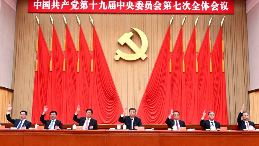 Eine Debatte der Kommunistischen Partei Chinas unter Führung von Xi Jinping (Mitte).