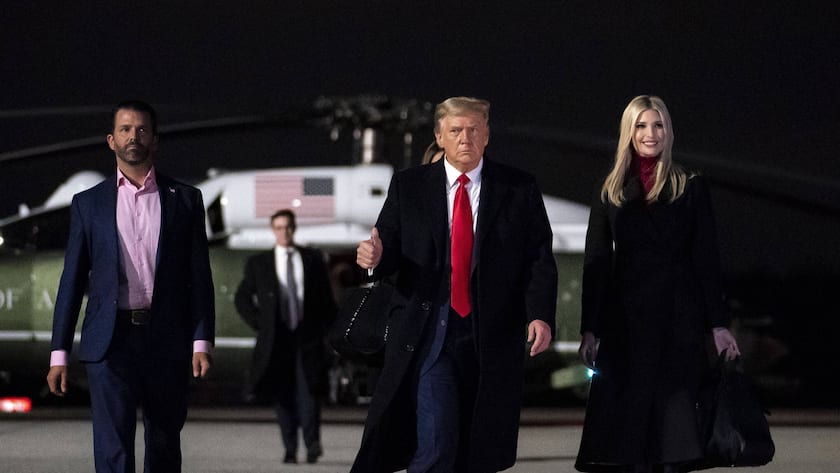 President Donald Trump, with his adult children, Ivanka and Donald Trump Jr. , returning from campaigning for Republican Senate candidates in Georgia, Jan. 4, 2021 BSLOC_2021_1_8 PUBLICATIONxINxGERxSUIxAUTxONLY