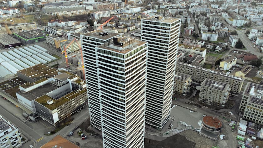 Foto: Linda Käsbohrer. 25.12.2023. Stettbach/Dübendorf. Hochhäuser Three Points, JaBee-Tower, 2 Sides und Helsana Gebäude.