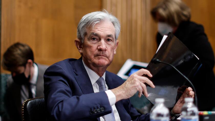 U.S. Federal Reserve Chair Jerome Powell collects his notebooks as he testified before a Senate Banking, Housing, and Urban Affairs Committee hearing on the Fed s Semiannual Monetary Policy Report to the Congress, on Capitol Hill in Washington, U.S., March 3, 2022. PUBLICATIONxNOTxINxUSA Copyright: xPoolxviaxCNPx/MediaPunchx