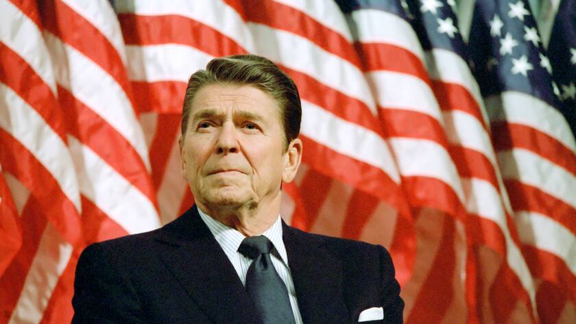 2/8/1982 President Reagan at a rally for Senator David Durenberger in Minneapolis Minnesota 1062_05_L_-11218-