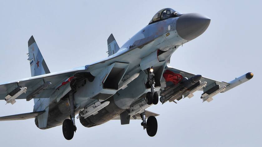 Russia Ukraine Military Operation Air Group 8222005 20.06.2022 A Russian Aerospace Forces Sukhoi Su-35 flies in the course of Russia s special military operation in Ukraine, at the unknown location. RIA Novosti / Sputnik PUBLICATIONxINxGERxSUIxAUTxONLY Copyright: xRIAxNovostix