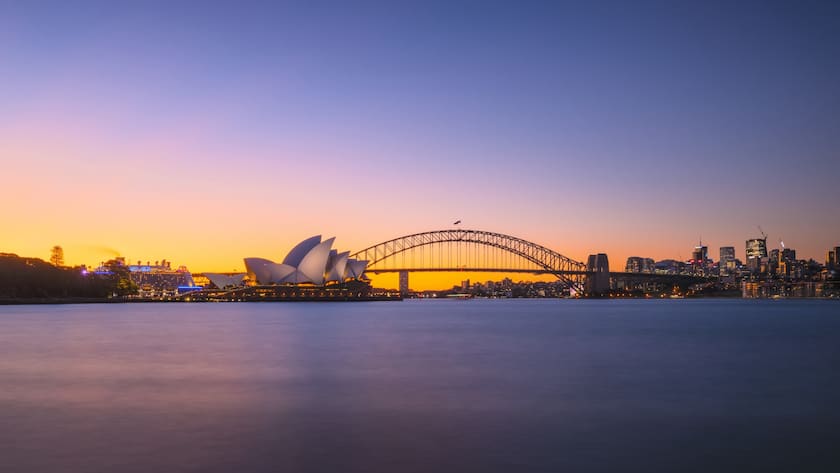 Australiens Metropole Sydney mit dem weltberühmten Opernhaus (links)