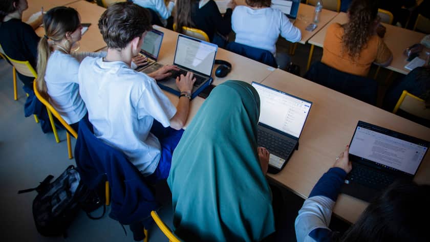 Illustration Of Lyon 2 University - Lyon The diversity of students in the Psychology 3 degree programm, illustration of a university in Lyon, France on October 06th, 2023. Photo by Thibaut Durand / ABACAPRESS.COM Lyon Auvergne-Rhone-Alpes France PUBLICATIONxNOTxINxFRAxESPxUKxUSAxBELxPOL Copyright: xDurandxThibaut/ABACAx 871247_006 DurandxThibaut/ABACAx 871247_006