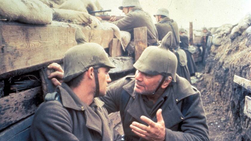 Im Westen nichts Neues / Ernest Borgnine, Copyright: TBM UnitedArchives0402611in West Nothing New Ernest Borgnine Copyright TBM UnitedArchives0402611