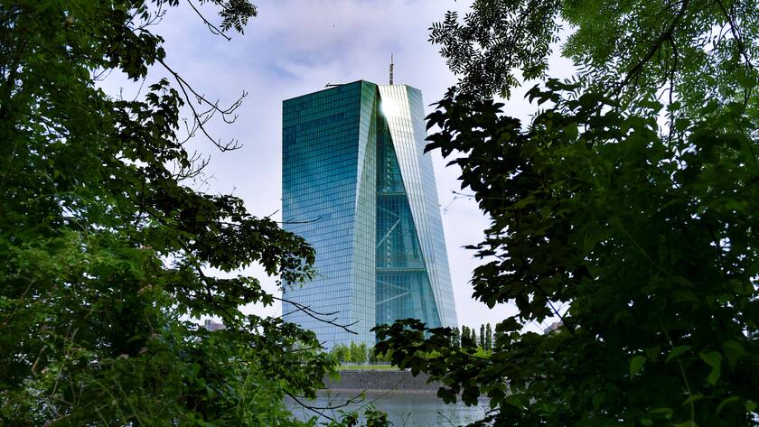 Hauptgebäude der EZB in Frankfurt: In einem Vorabauszug des Finanzstabilitätsberichts warnen die Autoren vor Liquiditätsproblemen.